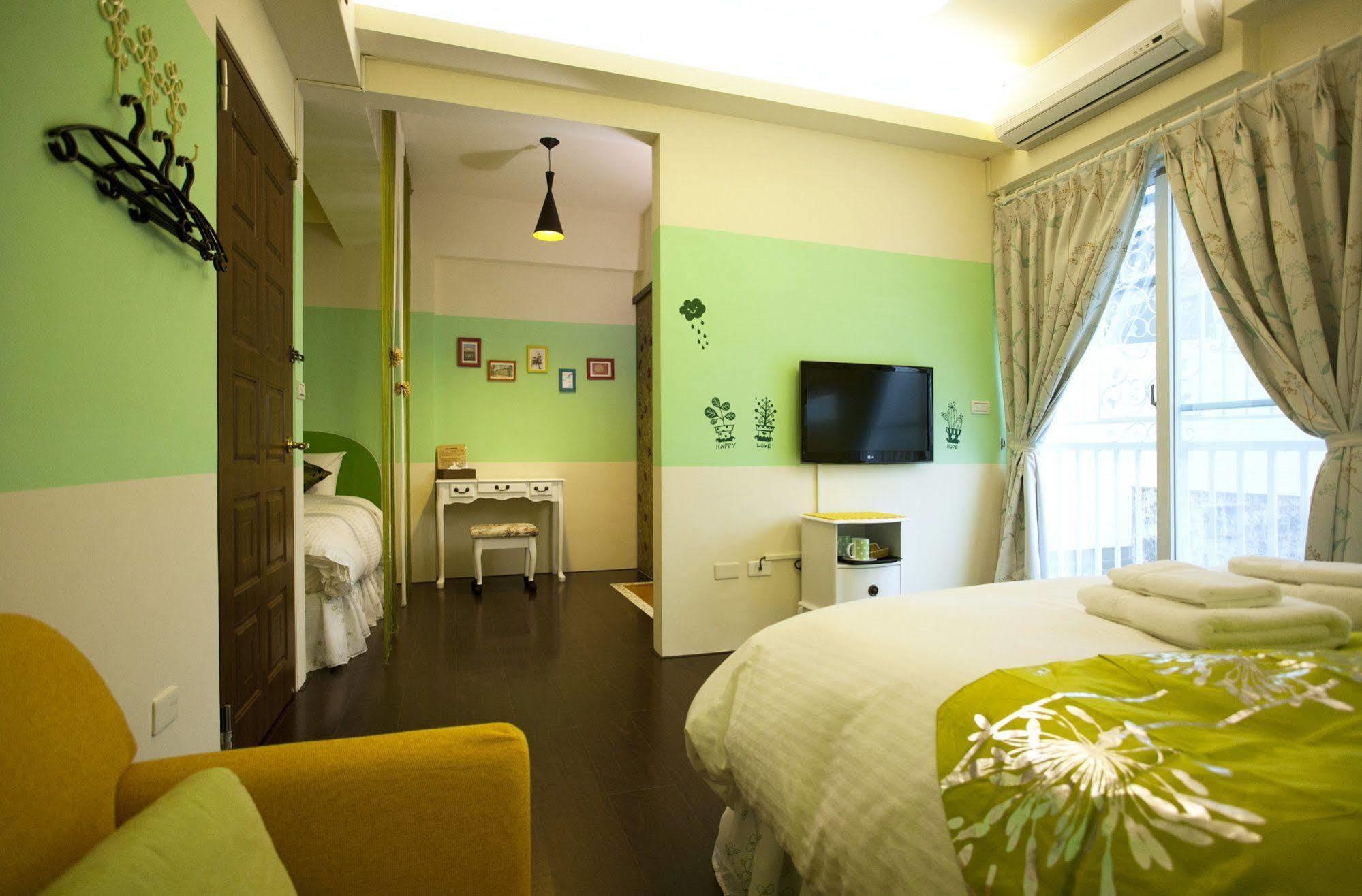 Sweet Rainbow B&B Kota Hualien Bagian luar foto