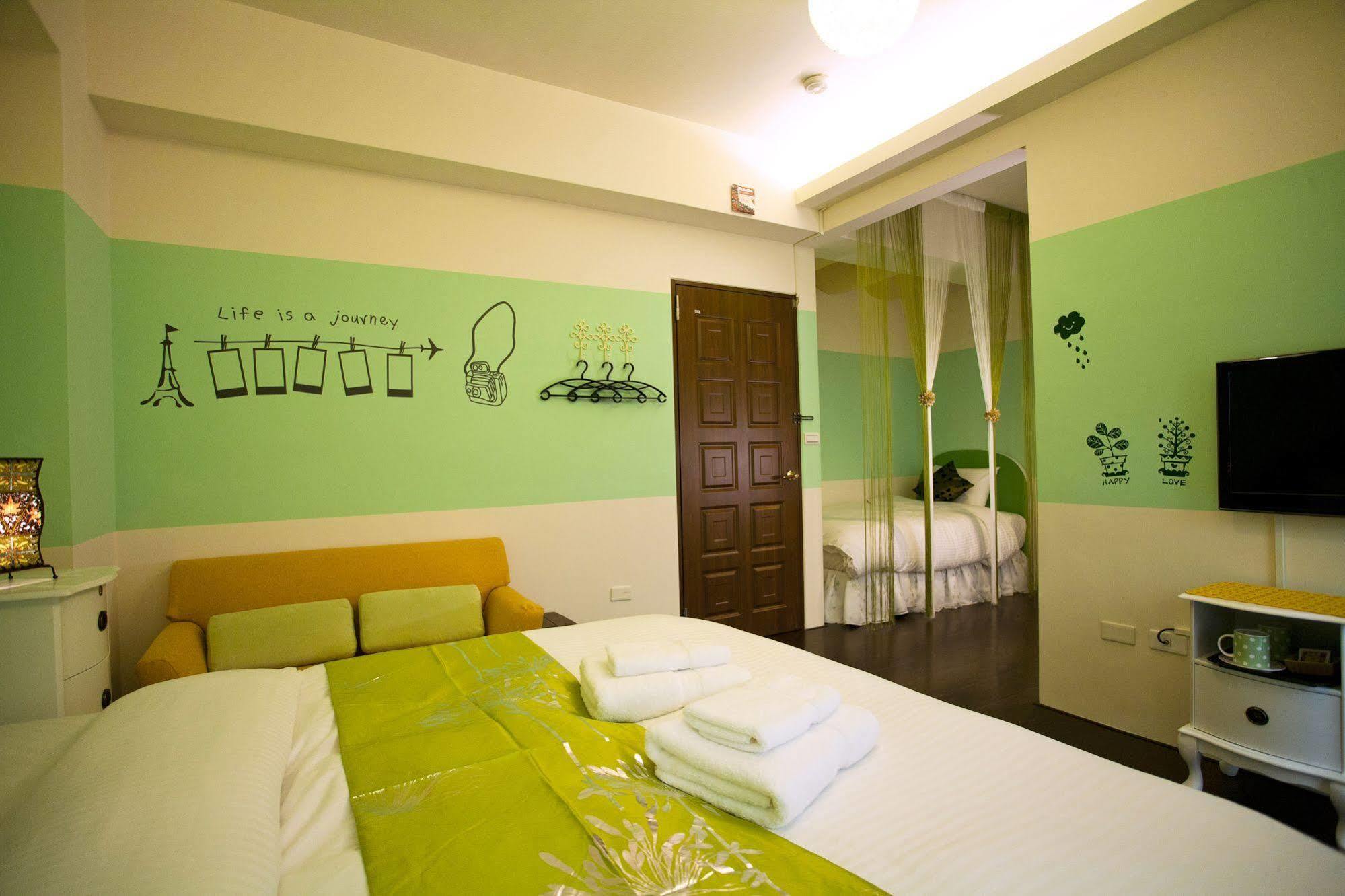 Sweet Rainbow B&B Kota Hualien Bagian luar foto