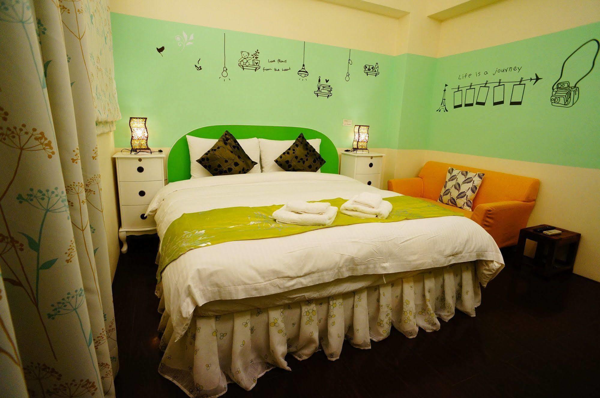 Sweet Rainbow B&B Kota Hualien Bagian luar foto